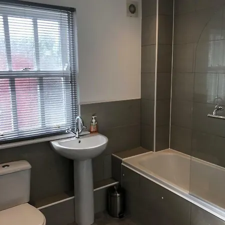1 Laurel Court *